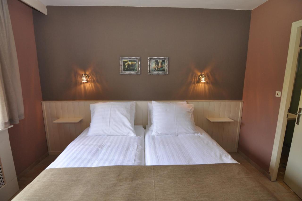 Chambres Et Table D'Hotes Vie La Vie Bains-les-Bains Exterior foto