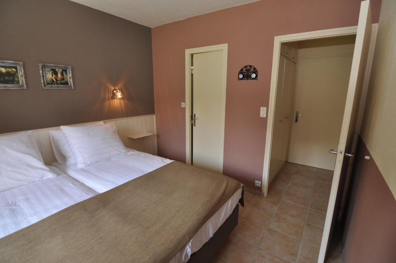 Chambres Et Table D'Hotes Vie La Vie Bains-les-Bains Exterior foto