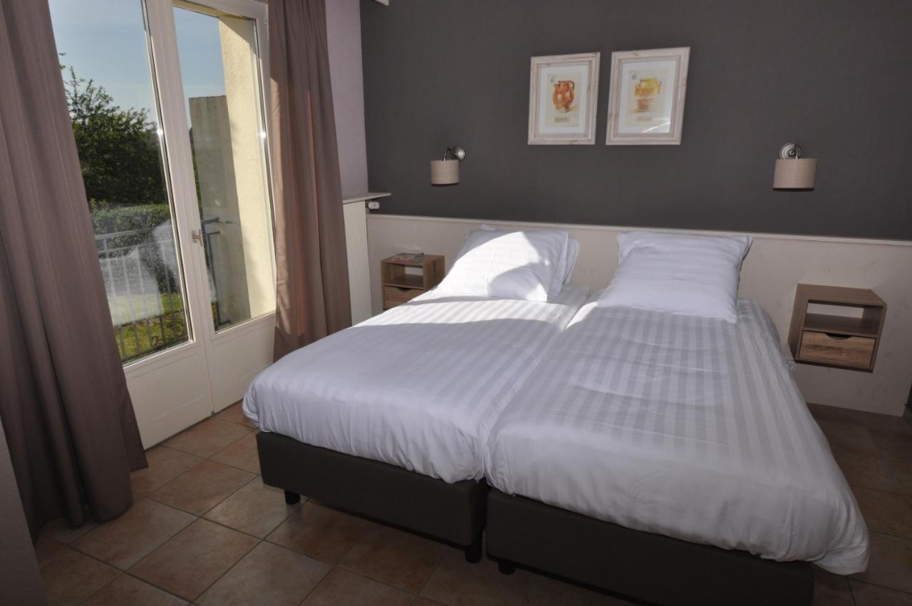 Chambres Et Table D'Hotes Vie La Vie Bains-les-Bains Exterior foto