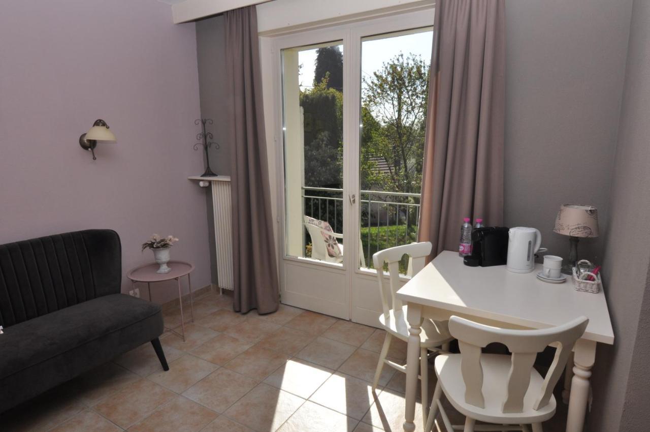 Chambres Et Table D'Hotes Vie La Vie Bains-les-Bains Exterior foto